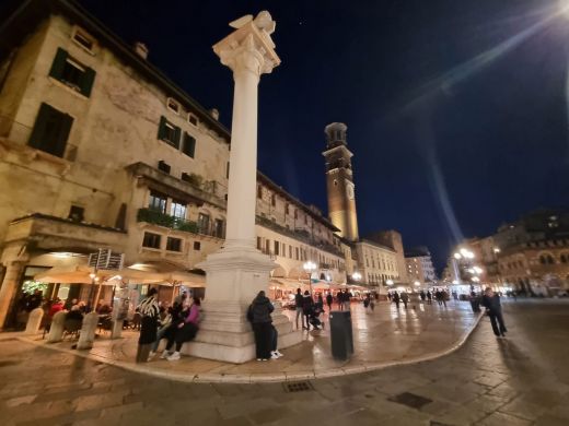 Torre dei Lamberti-Verona-Italia 2025